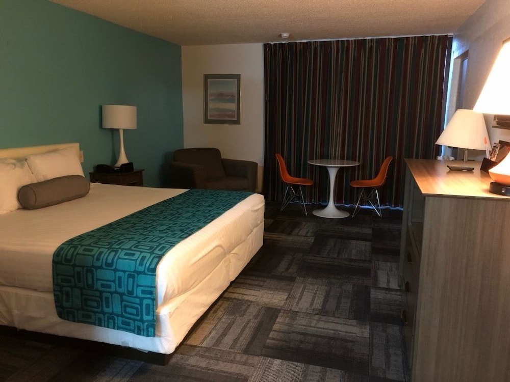 Howard Johnson By Wyndham Winter Haven Fl 5/22