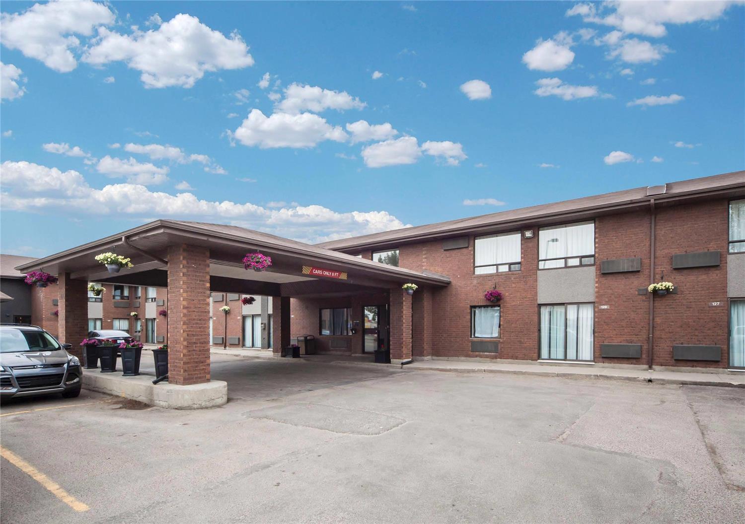 Comfort Inn West Edmonton 12/12