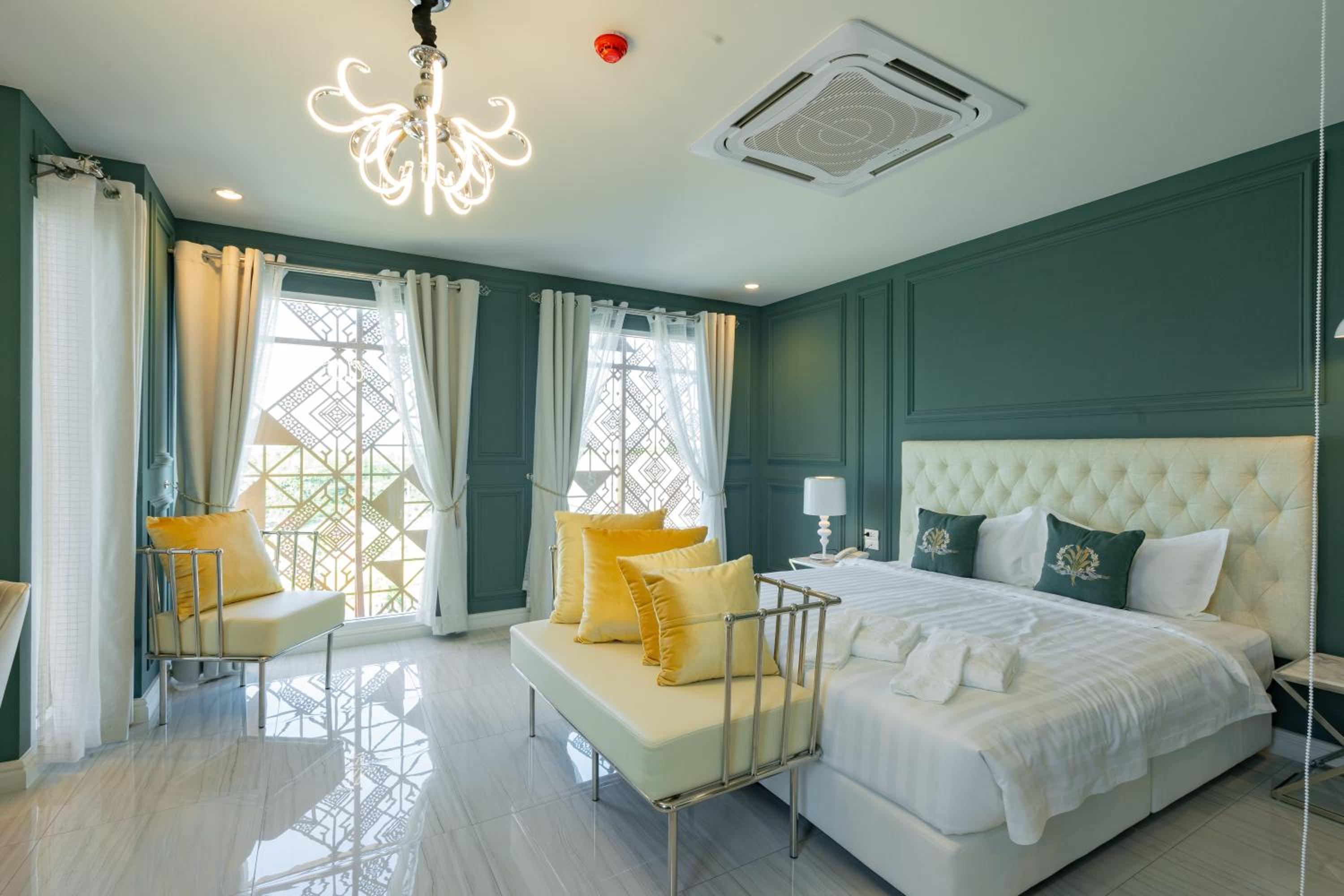 Belle Grand Hotel 22/58