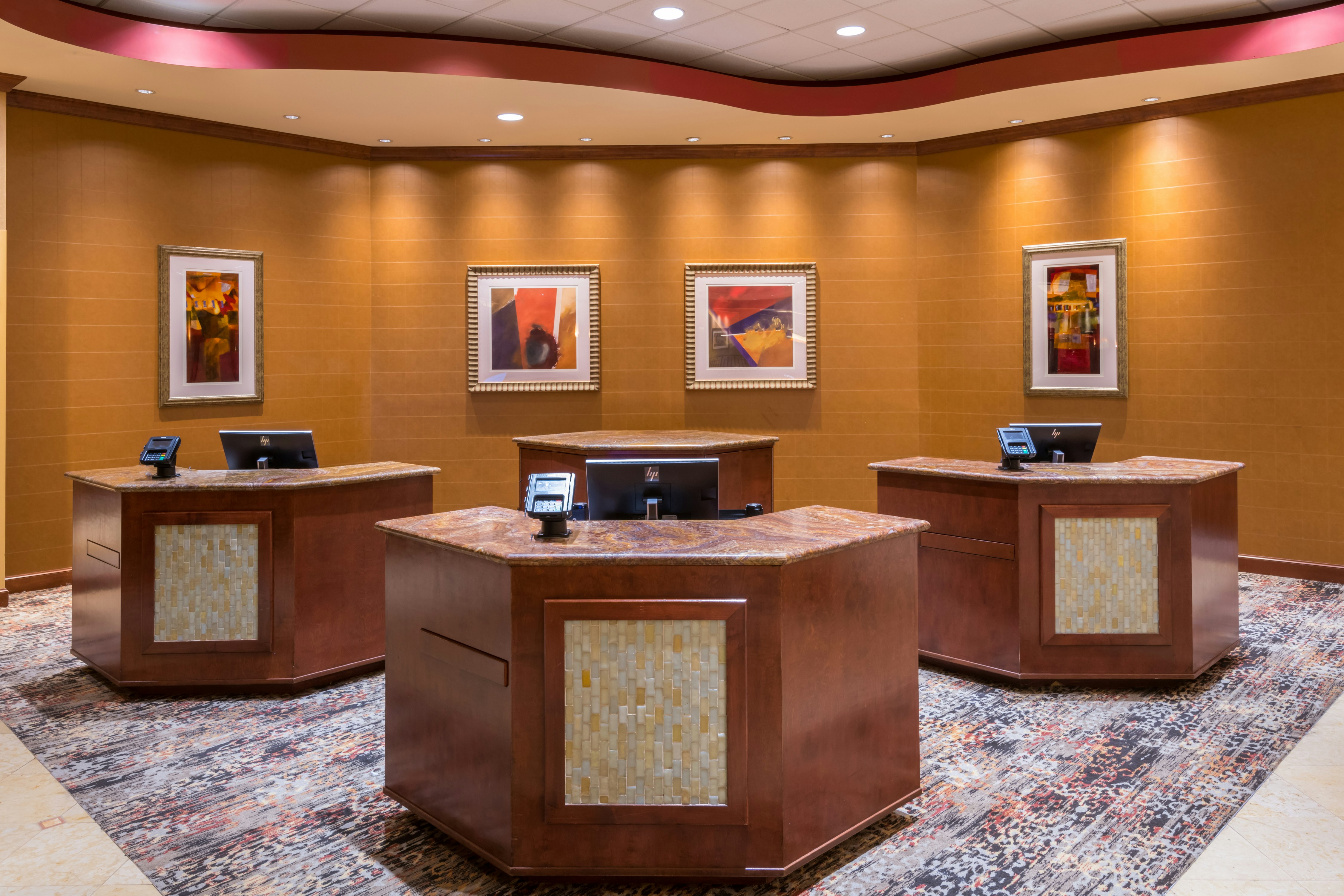 Embassy Suites by Hilton St. Louis St. Charles 8/54