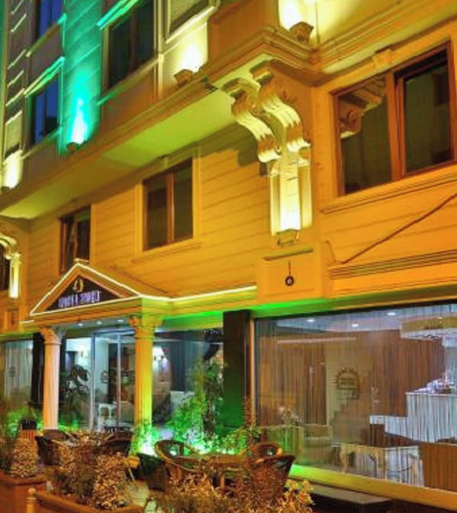 Budo Hotel in ISTANBUL