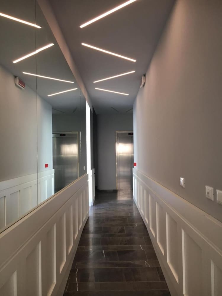 Residence Ten Suite 2/40