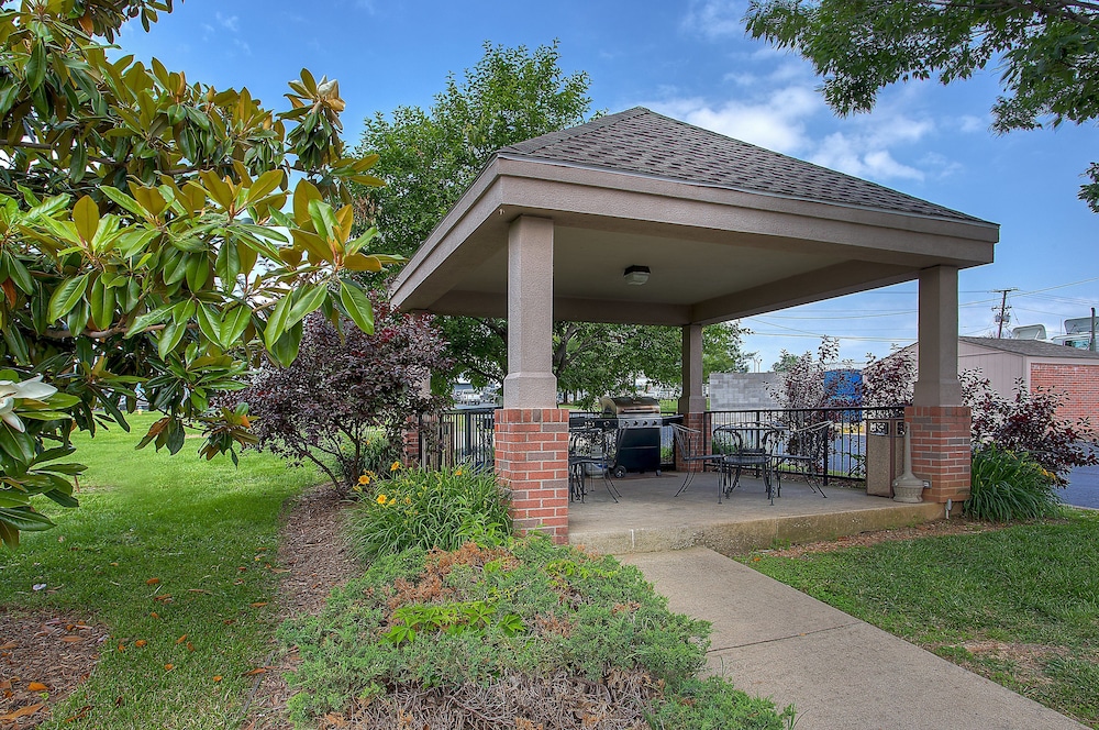 Candlewood Suites Louisville Airport, an IHG Hotel 31/39