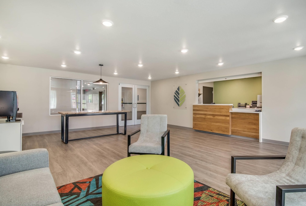 WoodSpring Suites Fort Mill 8/31