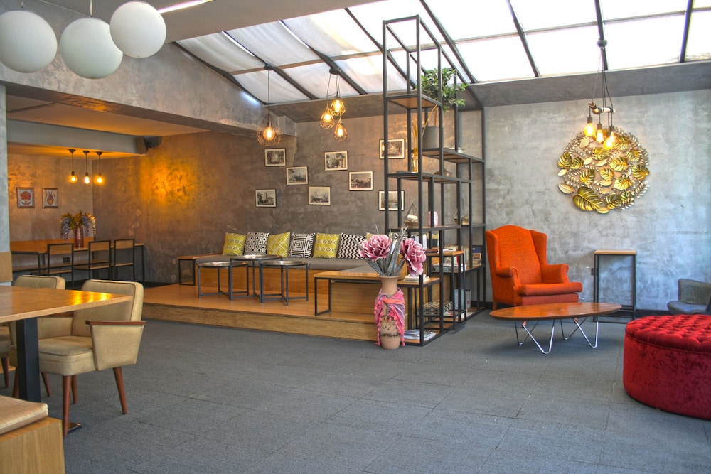 Armagrandi Spina Hotel 6/66