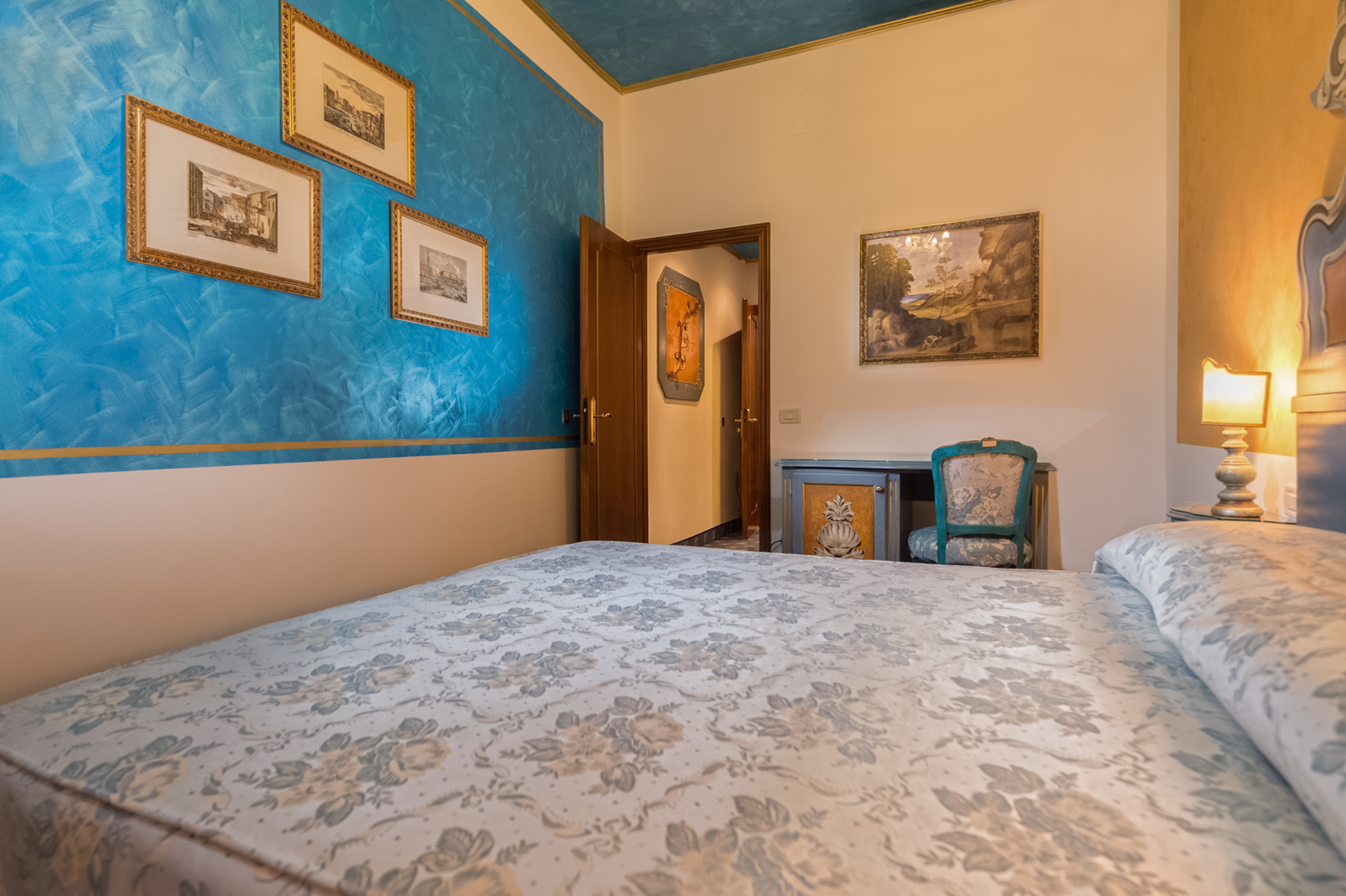 Giorgione, Suite, Apartment