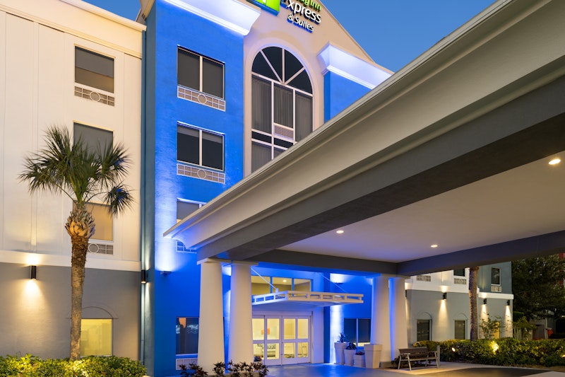 Holiday Inn Express and Suites St. Petersburg North (I-275), an IHG Hotel 2/58