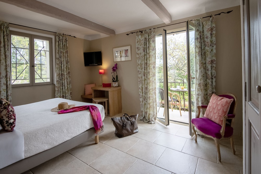 Hotel les Messugues By Alain Llorca 10/50