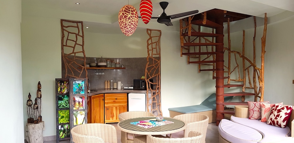 Puri Dajuma Beach Eco Resort & Spa 9/75