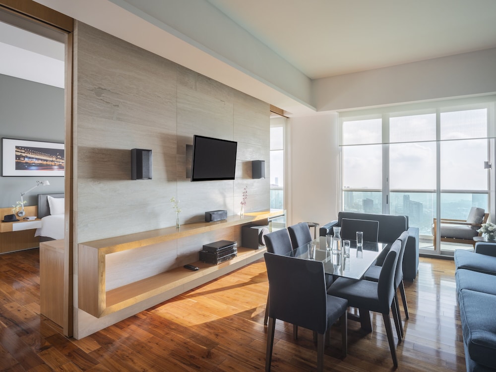 Executive, Studio, Suite, King Bed, The Paragon Hotel Mexico City Santa Fe by Accor 9/10
