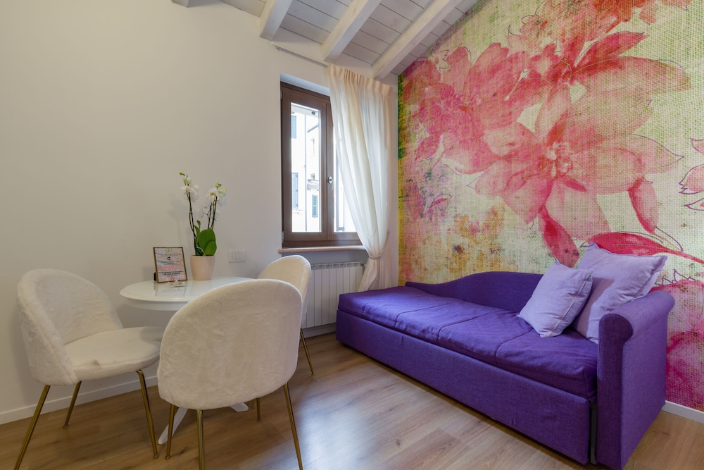 Giardino Giusti House and Court 25/50