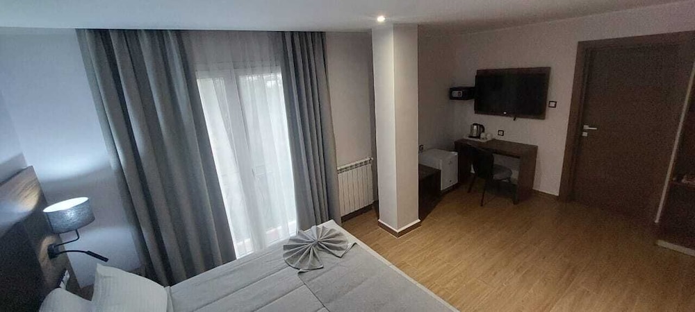 LOUNIS HOTEL 21/36