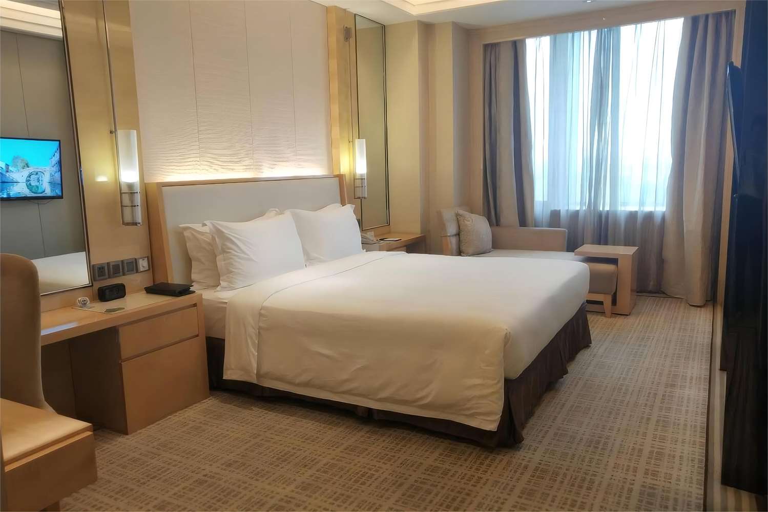 Ramada Plaza by Wyndham Qiandeng Kunshan 9/17