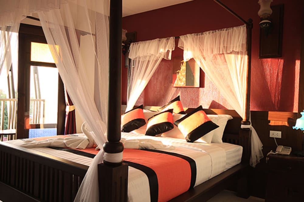 Dee Andaman Hotel 18/34