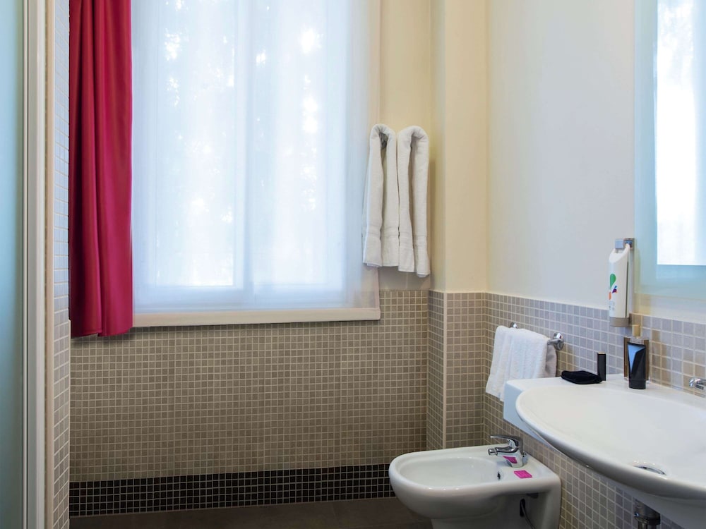 Bis Hotel Varese (ex ibis Styles Varese) 49/49