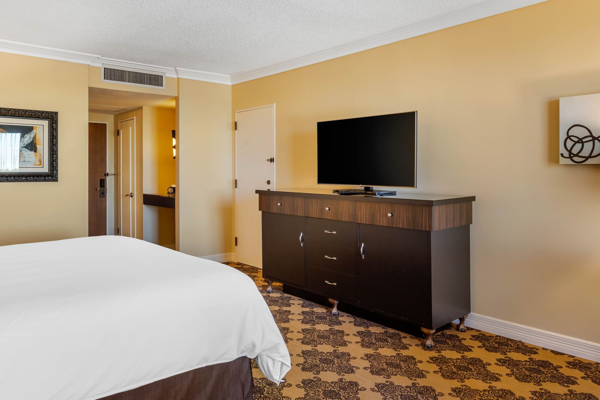 غرفة سيغنتشر بريميير بسريرين كوين، Omni Houston Hotel 5/10