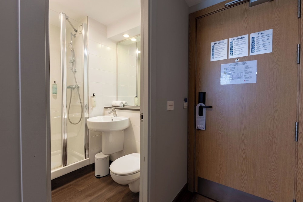 غرفة قياسية مفردة بسرير فردي، Travelodge Barcelona Poblenou 7/10