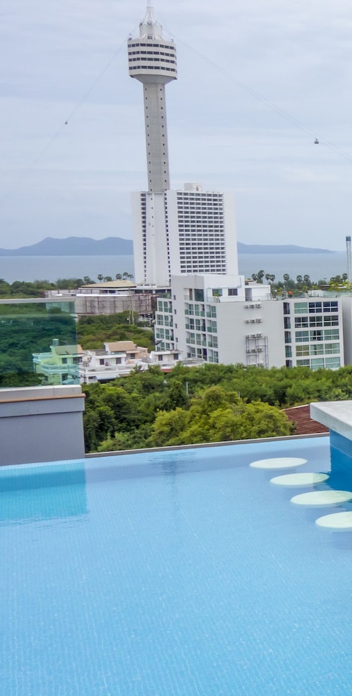 Unique Regency Hotel Pattaya 50/59