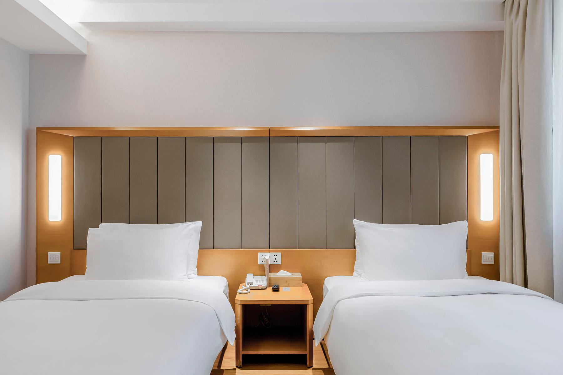 Ji Hotel (Shanghai Railway Station Tianmu West Road) 22/41