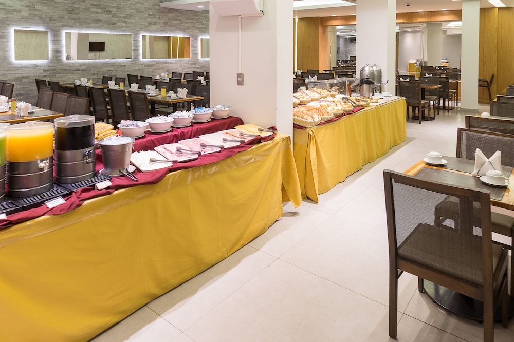 Atlantico Travel Hotel 8/50