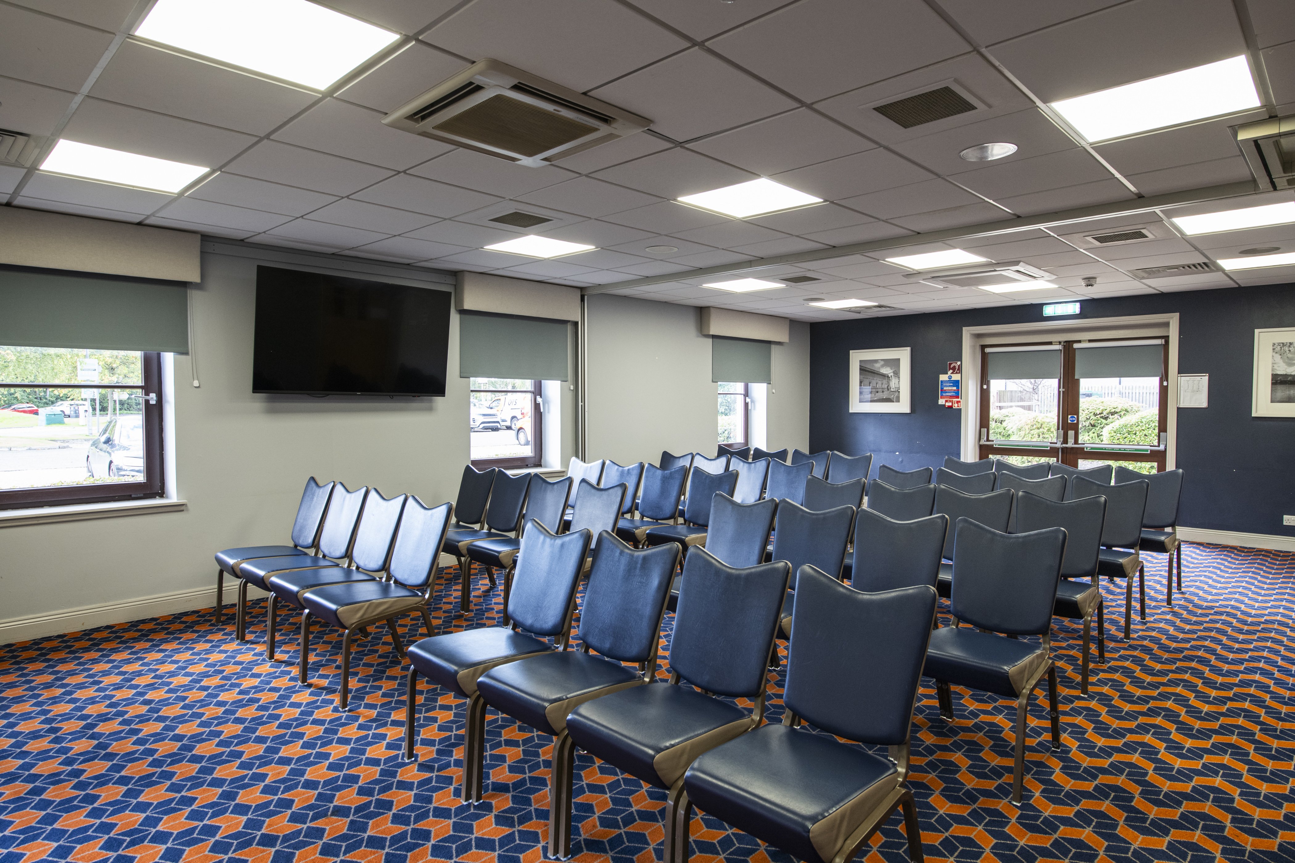 Holiday Inn Express Perth 57/72