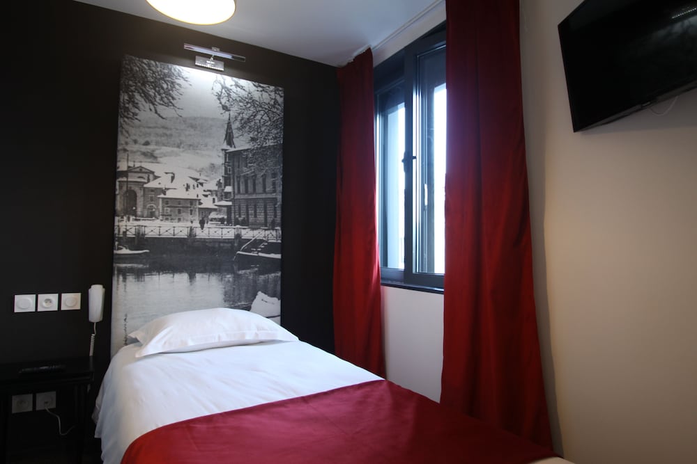 Ancor Hotel 8/50