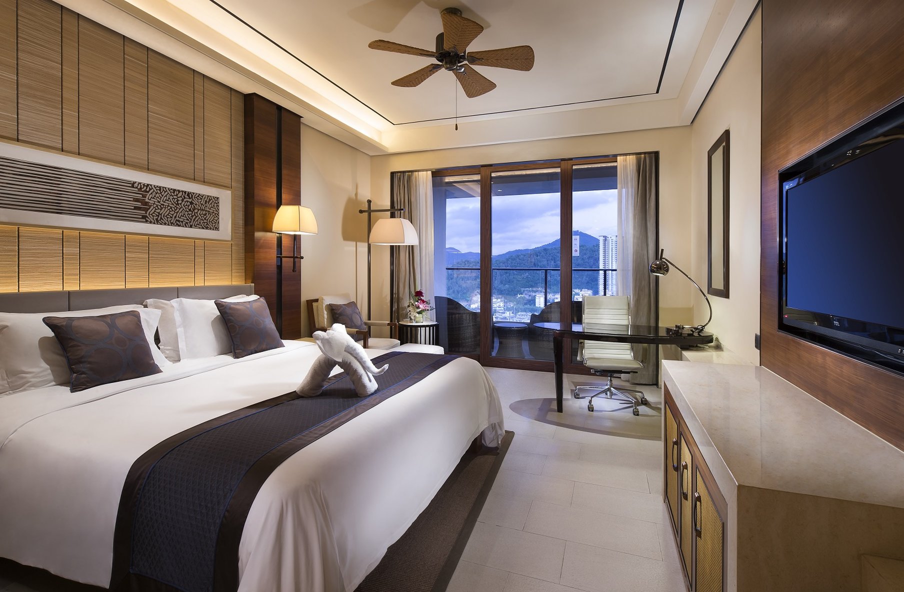 Crowne Plaza Sanya City Center 10/50