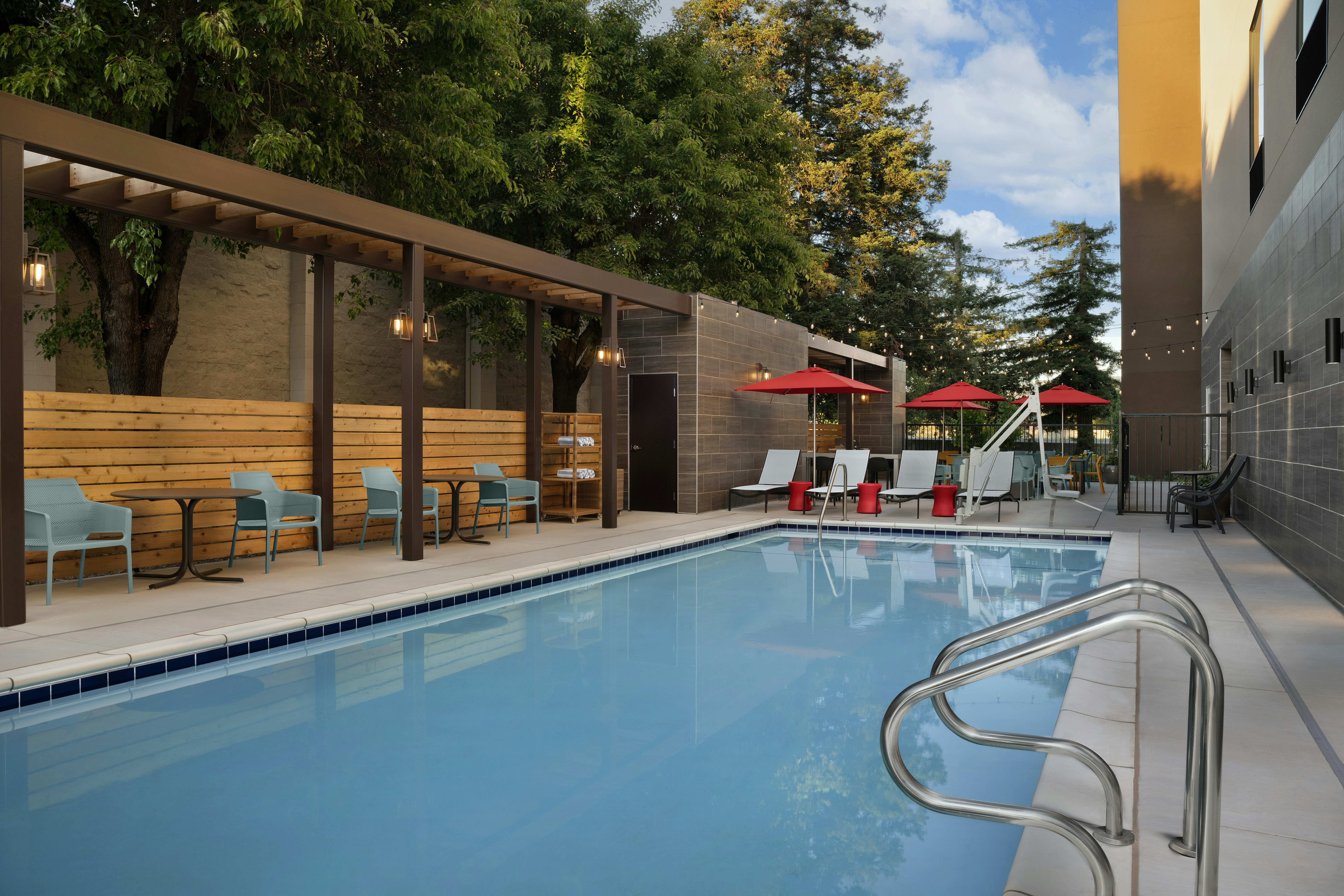 Home2 Suites by Hilton Rohnert Park Sonoma County 17/30