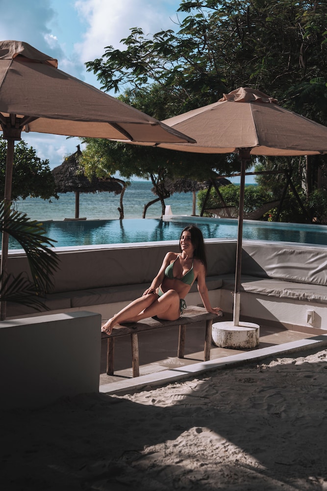 Alma Boutique Hotel 24/50