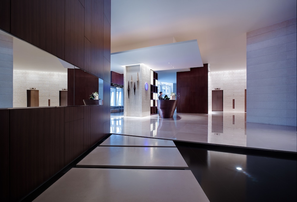 Grand Hyatt Shenzhen 11/75
