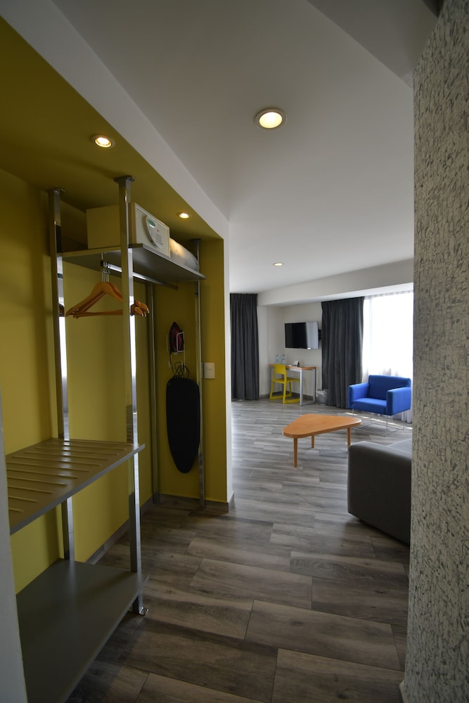 Hotel Perla Central 10/66