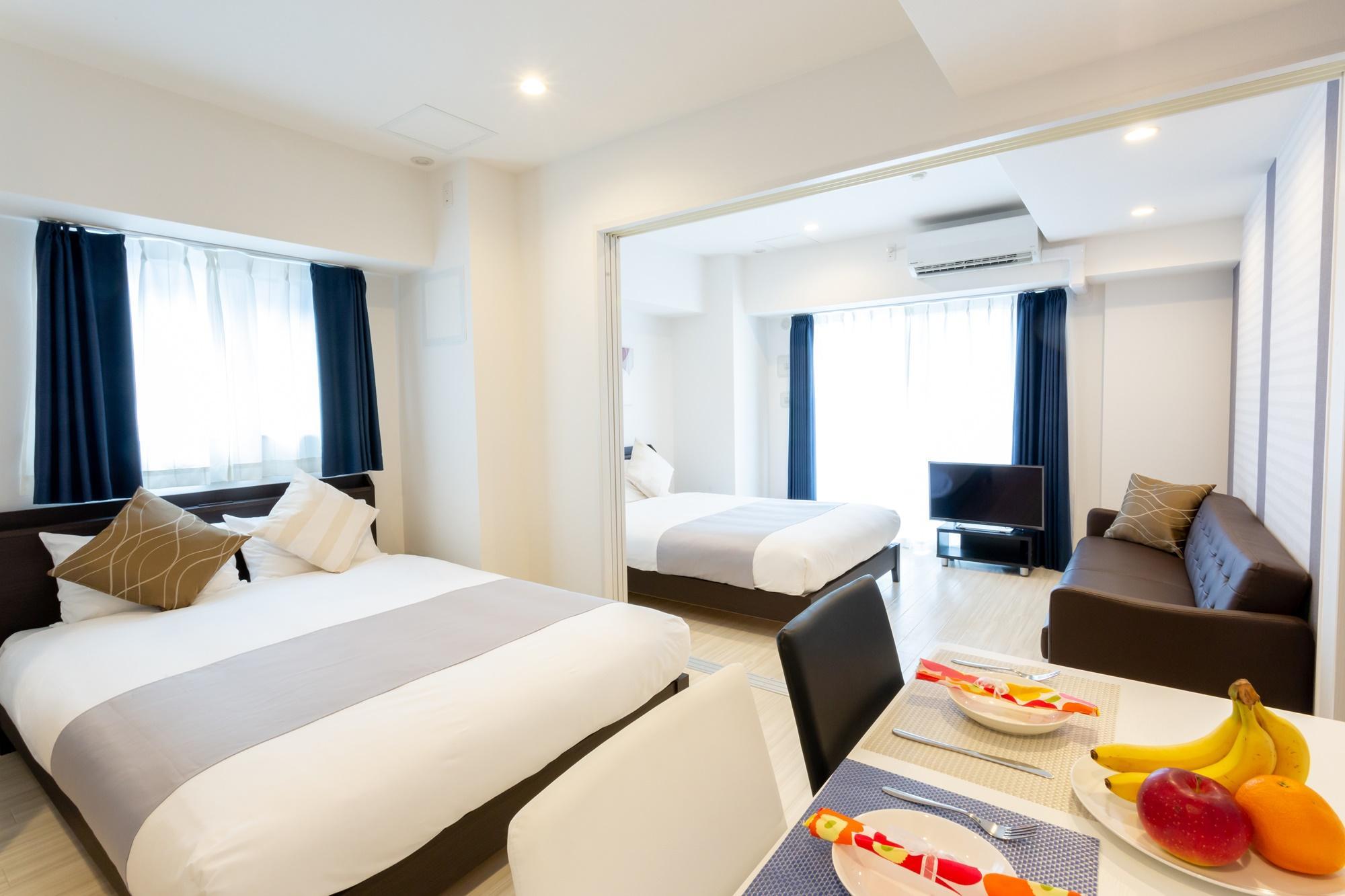 Type D, Deluxe, Twin Beds