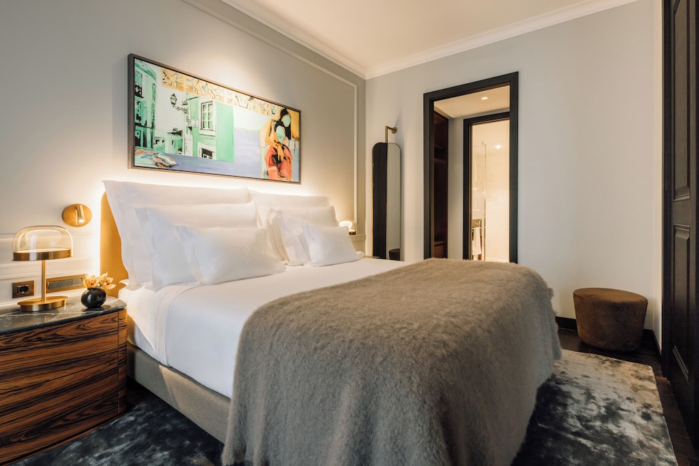 MYTHIC SANA Downtown Suites 11/50