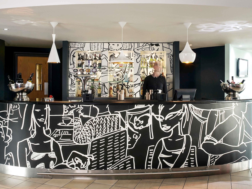 Ibis Swansea 6/63