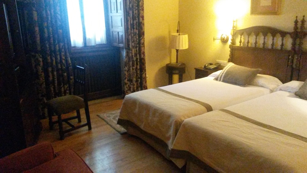 PARADOR DE CAMBADOS 11/50