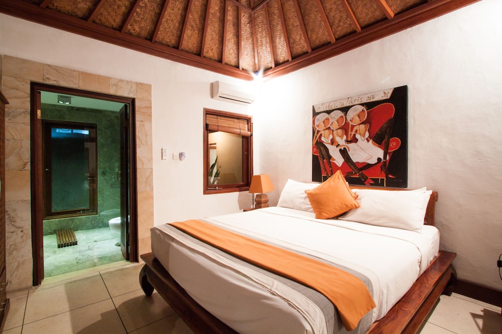 Villa Dewata Seminyak 13/50
