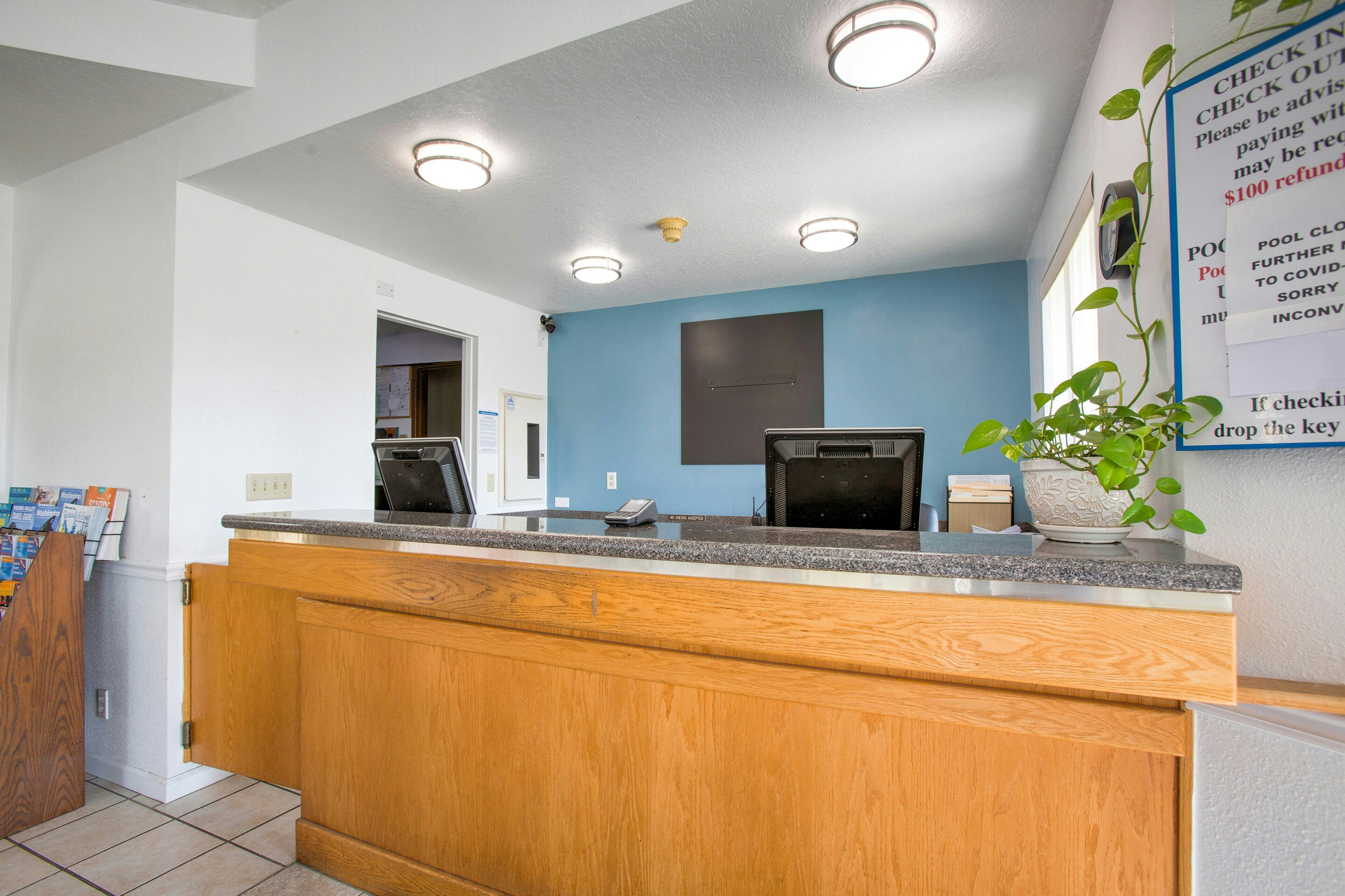 Woodland Hotel and Suites 4/13