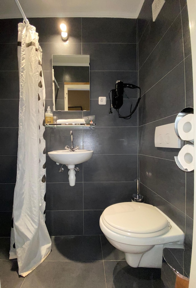 Hotel Old Quarter 62/72