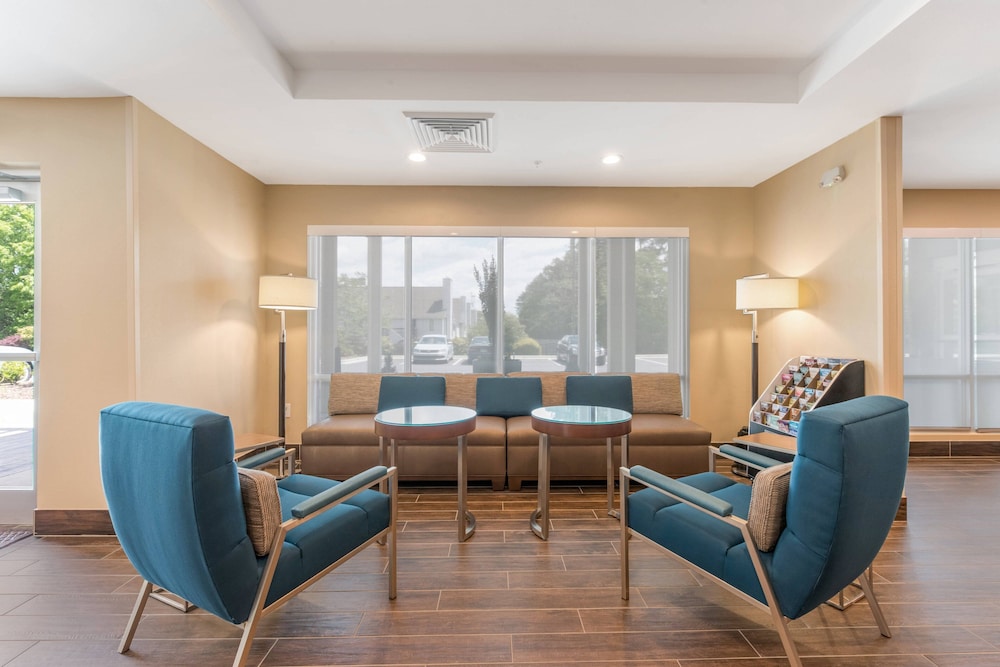 TownePlace Suites by Marriott Greensboro Coliseum Area 25/41