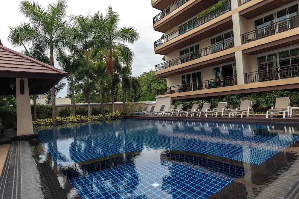 Jomtien Beach Penthouses 6/74