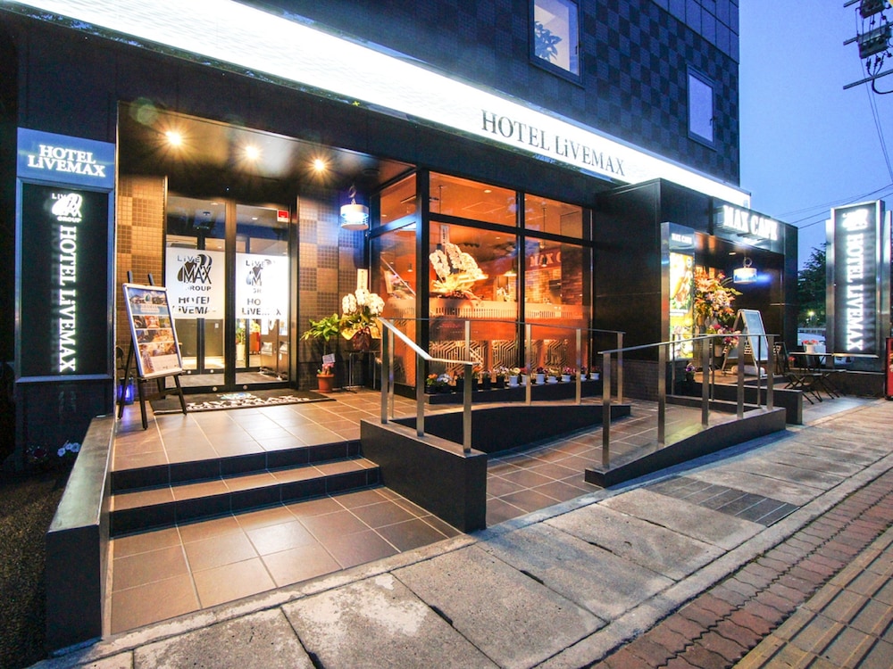 Hotel Livemax Hashima Ekimae 2/24