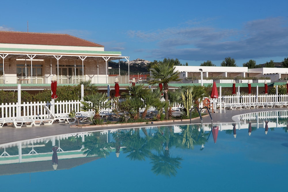 Club Esse Sunbeach 32/33