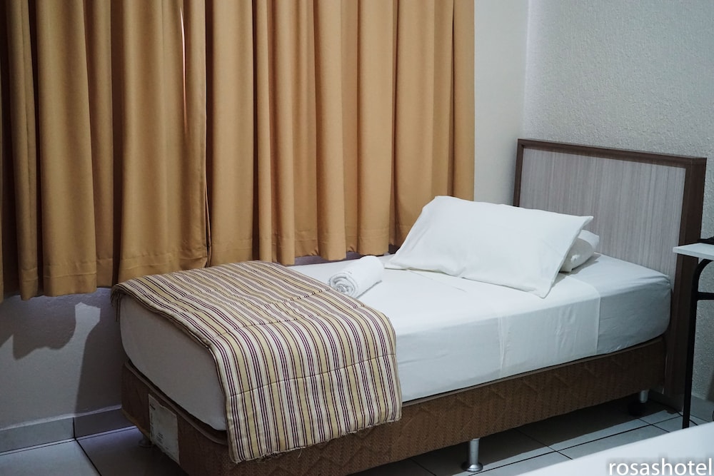 Rosas Hotel 5/58