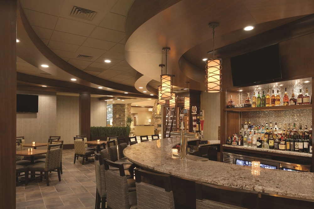 Embassy Suites Saratoga Springs NY 43/56