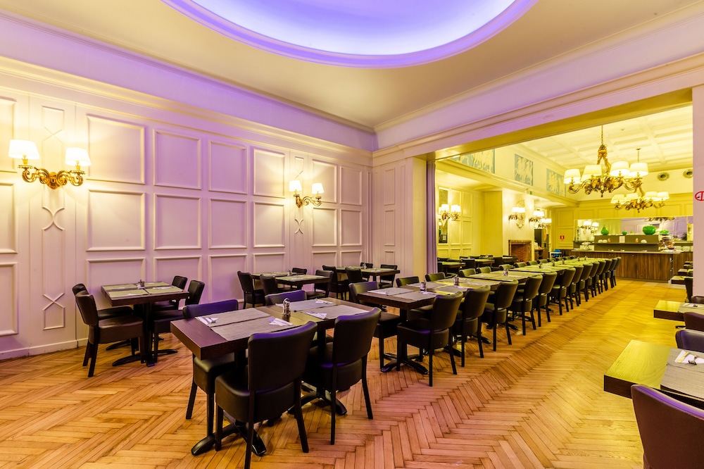 restaurant cafeteria