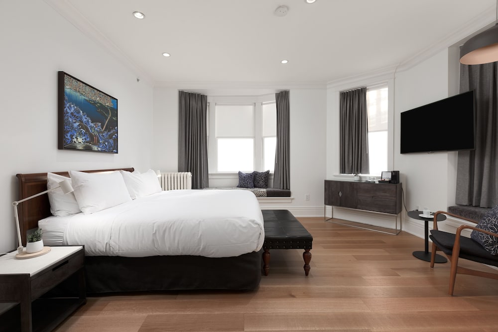 Victorian Hotel 37/74