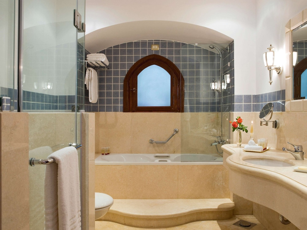 Movenpick Resort Sharm El Sheik Naama Bay 26/82
