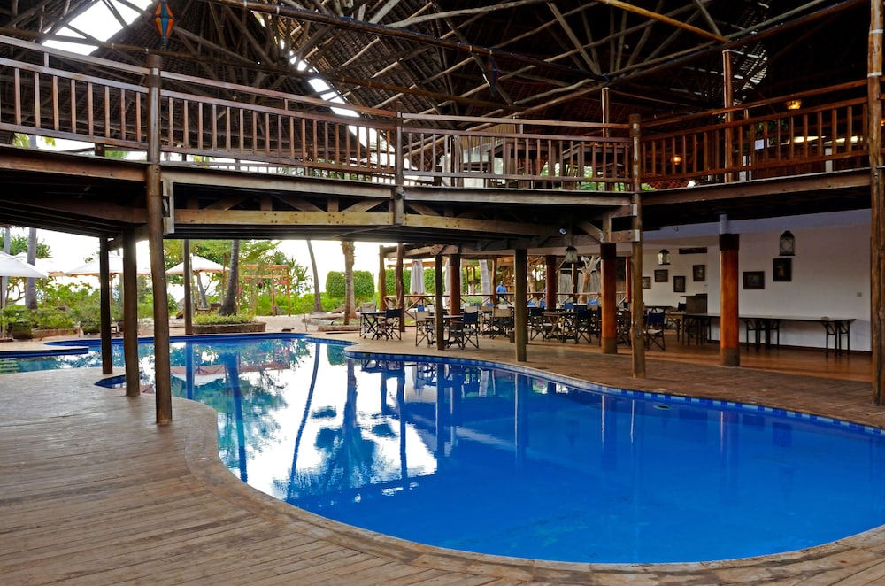 Kena Beach Hotel in MATEMWE