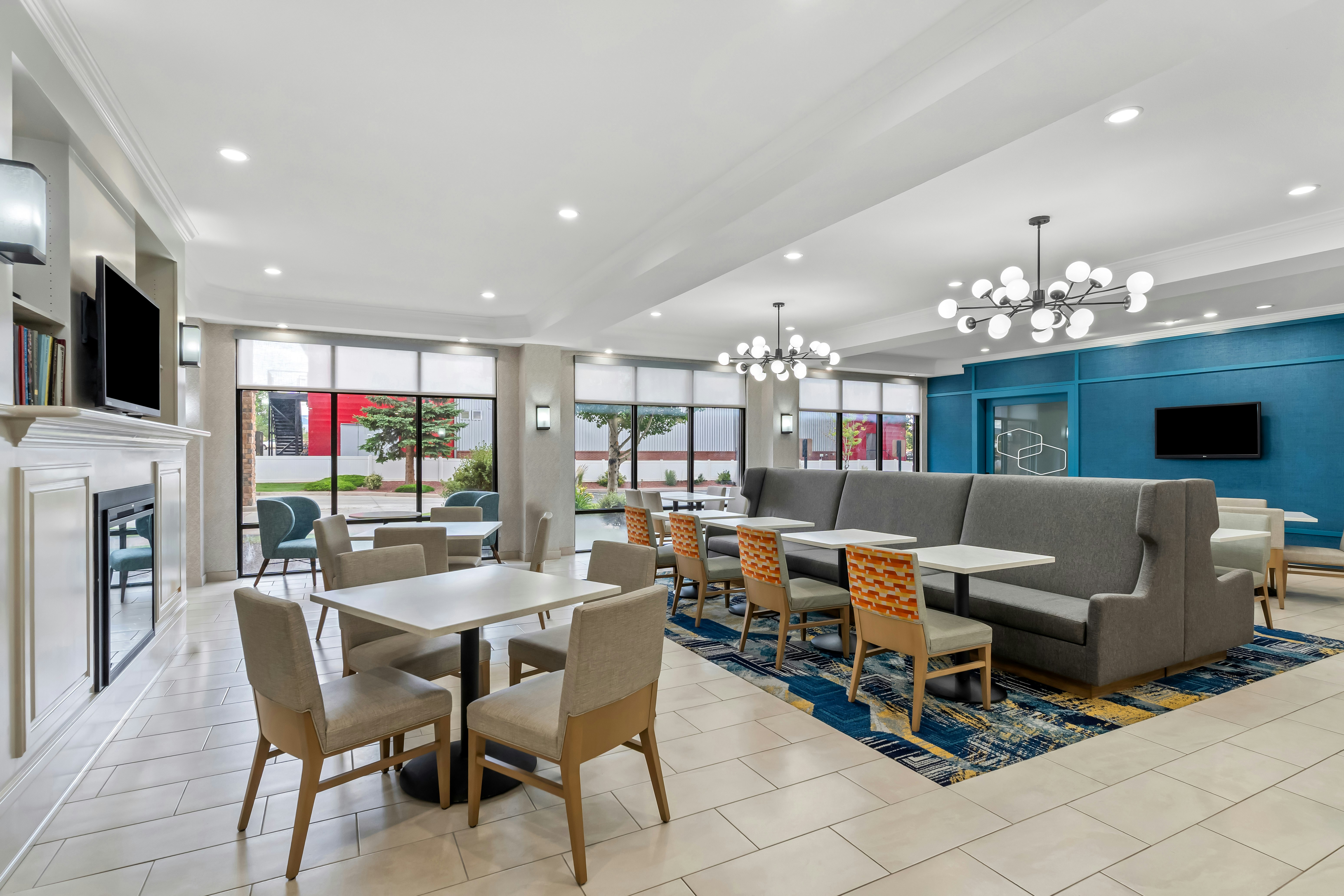 Hampton Inn Laramie 12/26
