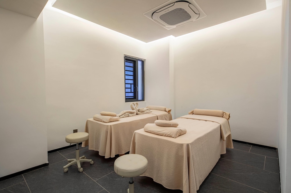 Wyndham Qingyuan Lianzhou Hot Spring Resort 14/24